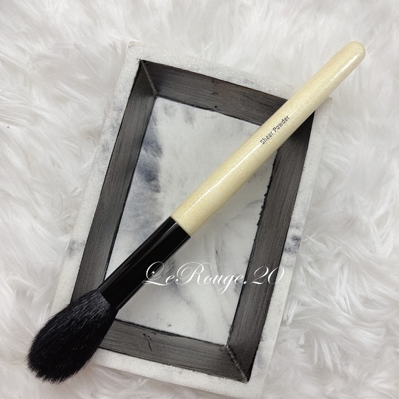 Bobbi brown sheer powder / highlighter blush brush - Picture 2 of 3